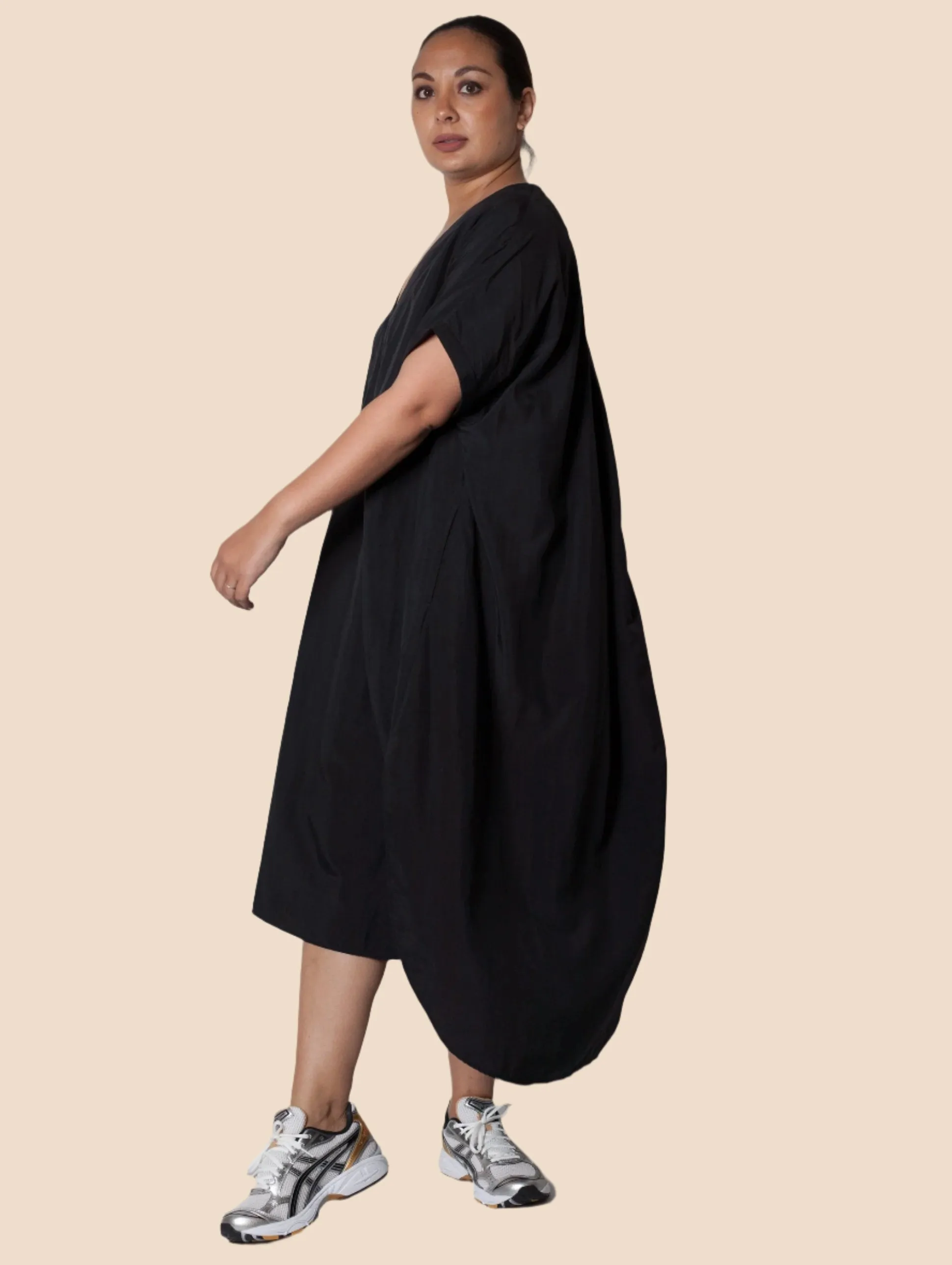 Plunge Neck Caftan (Black)